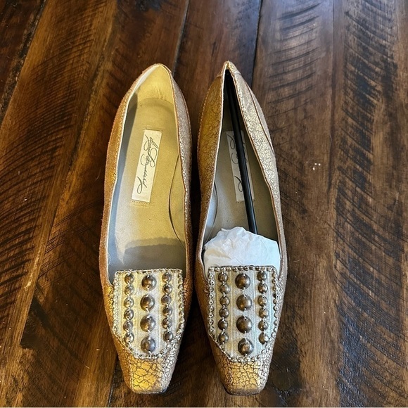 Diana Broussard Gold Flats Size 6 - Picture 5 of 7